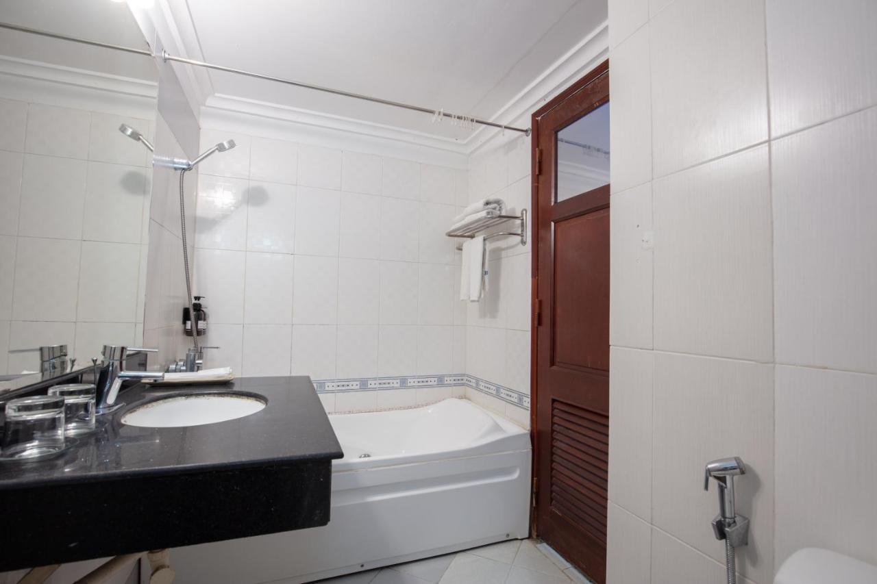Blau Hotel Hanoï Extérieur photo